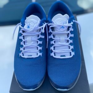 Jordan Zoom Tenacity Size 8.5 Mens.